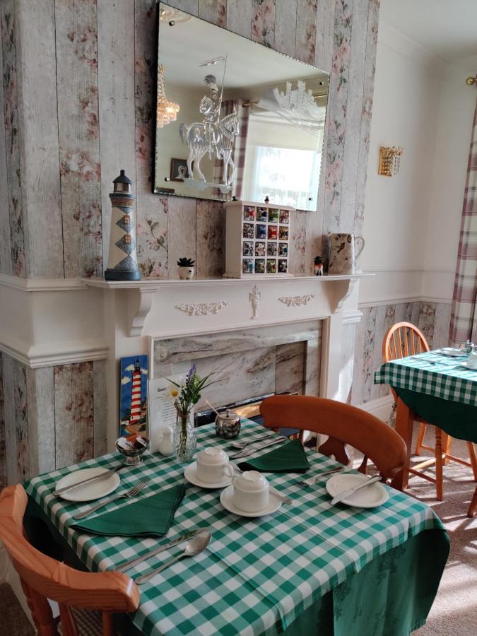 Cameron Court B&B Flamborough Exteriör bild
