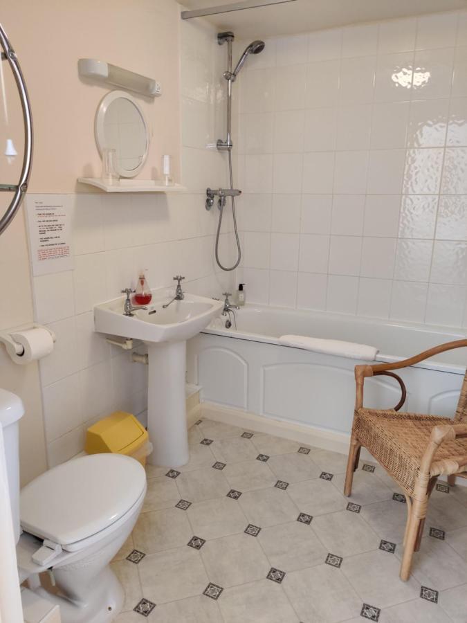 Cameron Court B&B Flamborough Exteriör bild