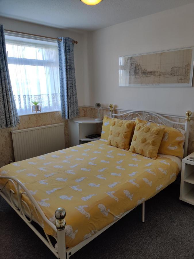 Cameron Court B&B Flamborough Exteriör bild