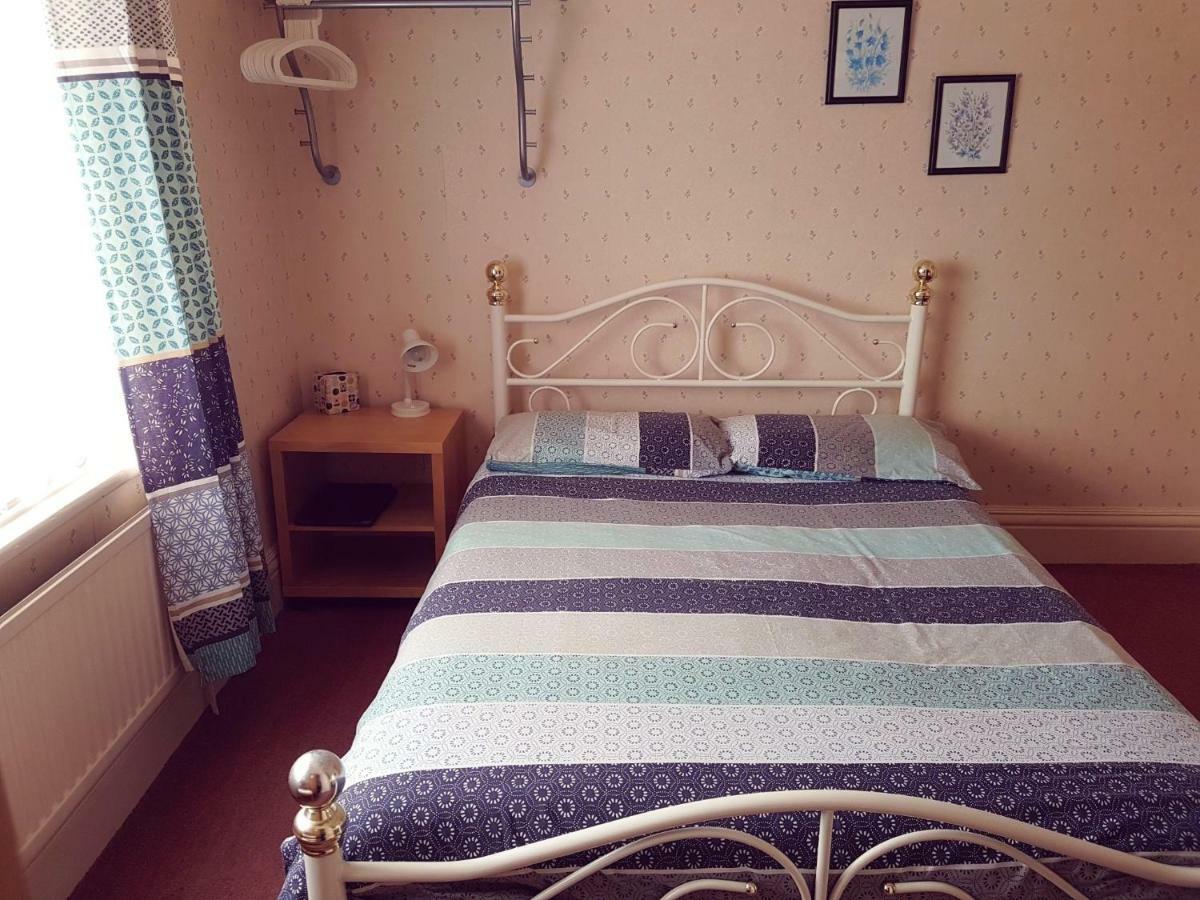 Cameron Court B&B Flamborough Exteriör bild