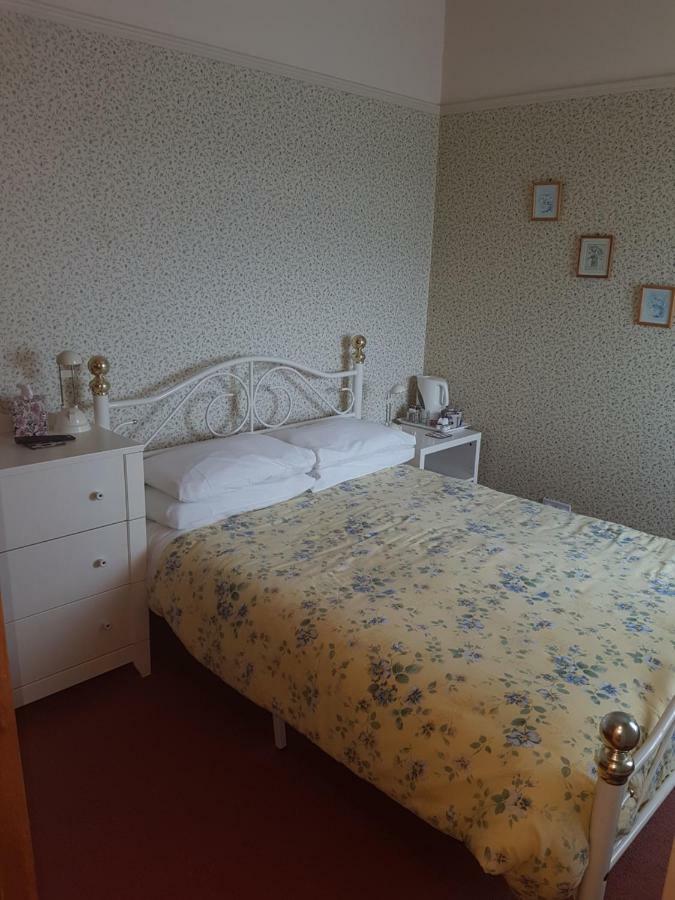 Cameron Court B&B Flamborough Exteriör bild